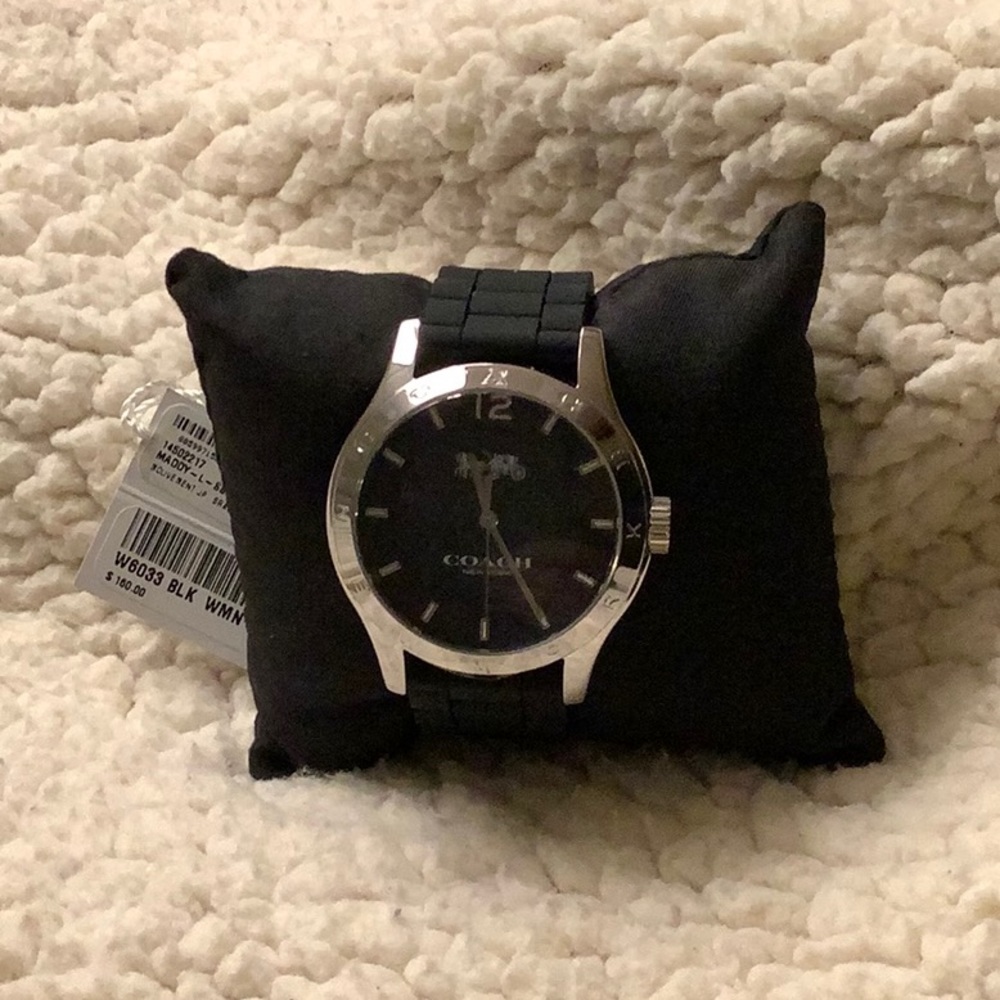 Coach Watch - Maddy - new battery from jeweler